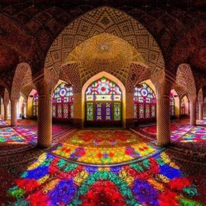 تحقیق مقایسه معماری رومی و معماری اسلامی – فایل Word